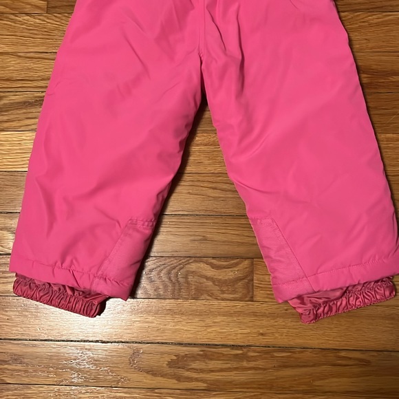 Snozu Girls Snow Bright Pink Bib-Overalls Size 3T EXCELLENT Condition - Picture 9 of 12